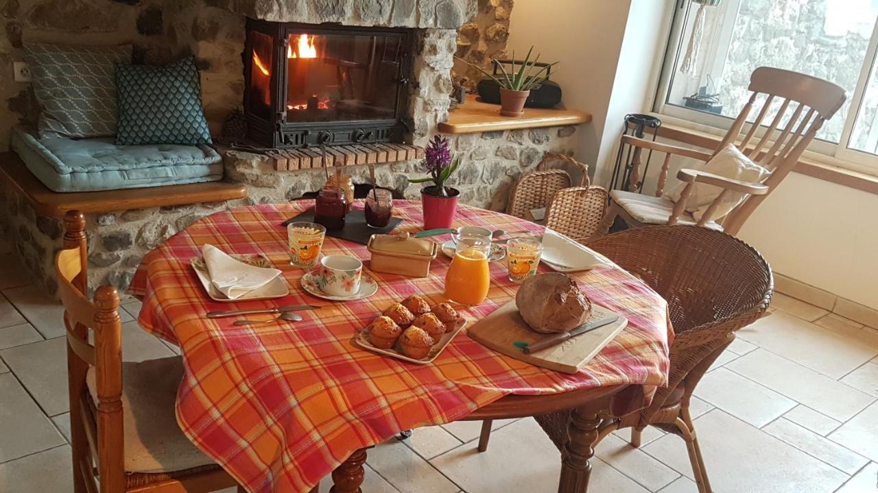 L'Attrape Reve Bed and Breakfast Saint-Vincent-de-Barres Εξωτερικό φωτογραφία