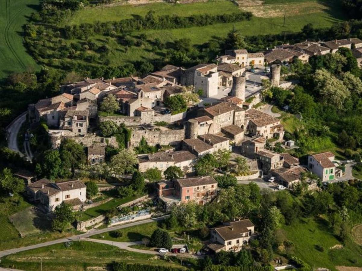 L'Attrape Reve Bed and Breakfast Saint-Vincent-de-Barres Εξωτερικό φωτογραφία